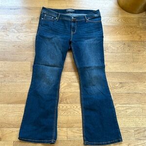 Torrid Luxe Slim boot cut jeans. Size 16 R